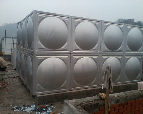 洛陽(yáng)不銹鋼生活水箱